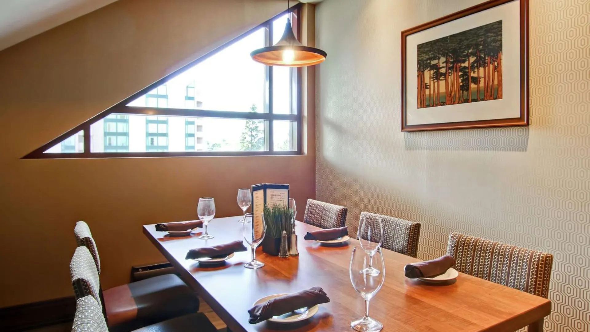 Doubletree Fallsview Resort & Spa By Hilton - Niagara Falls