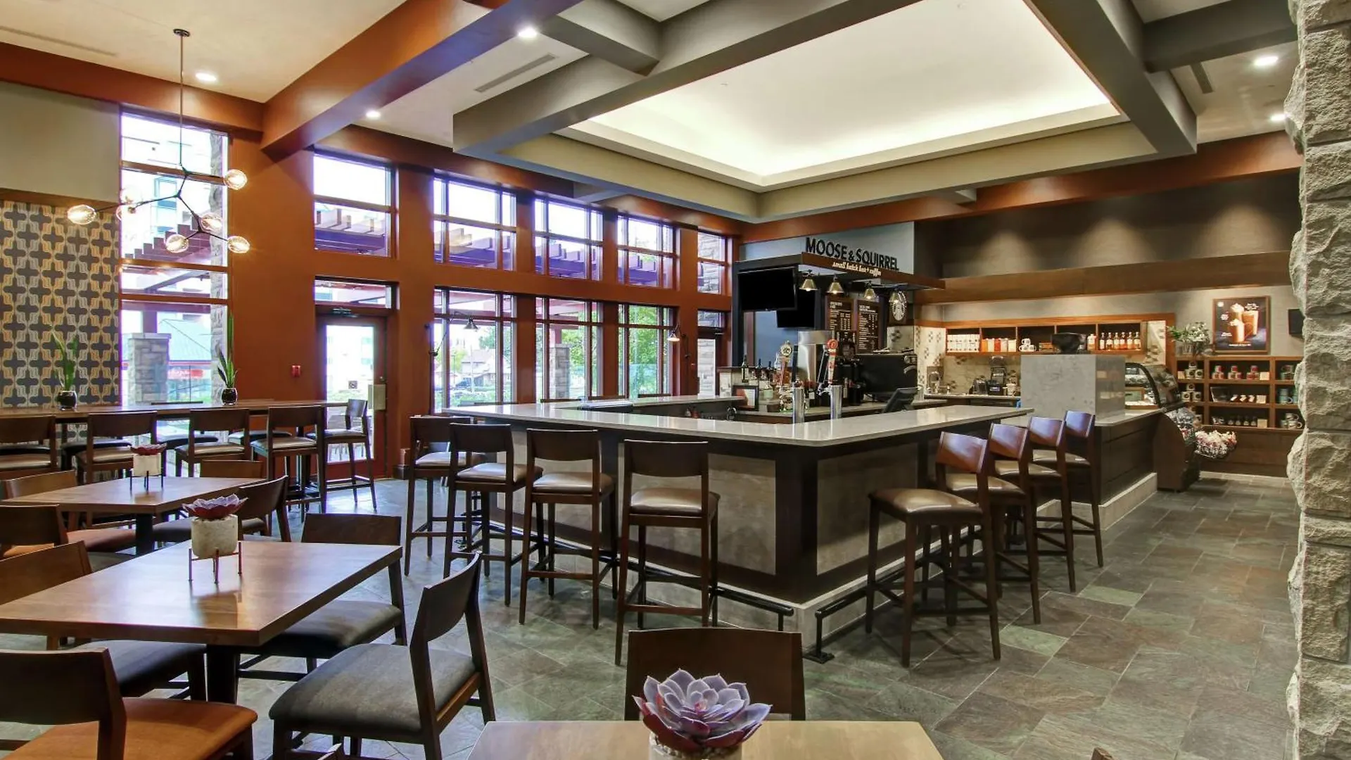 Doubletree Fallsview Resort & Spa By Hilton - Niagara Falls