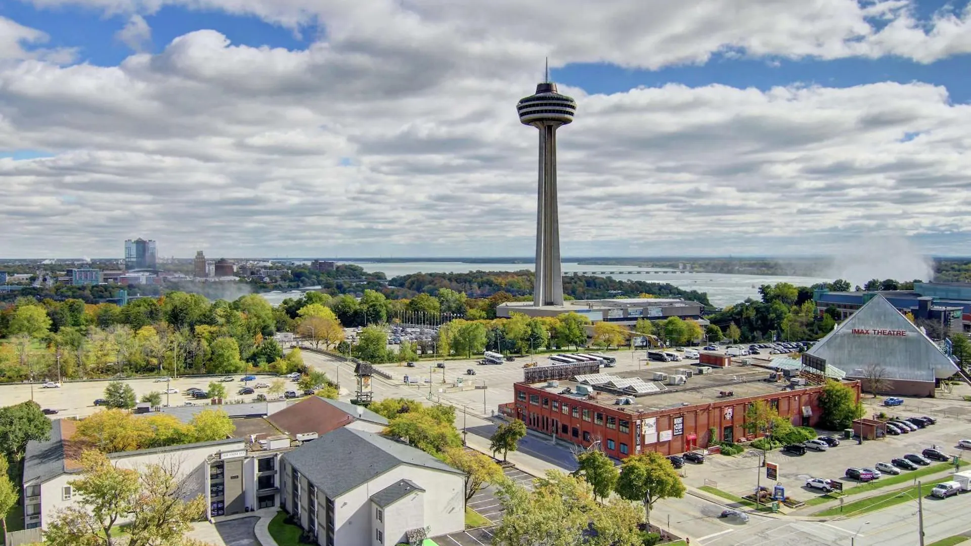 Doubletree Fallsview Resort & Spa By Hilton - Niagara Falls