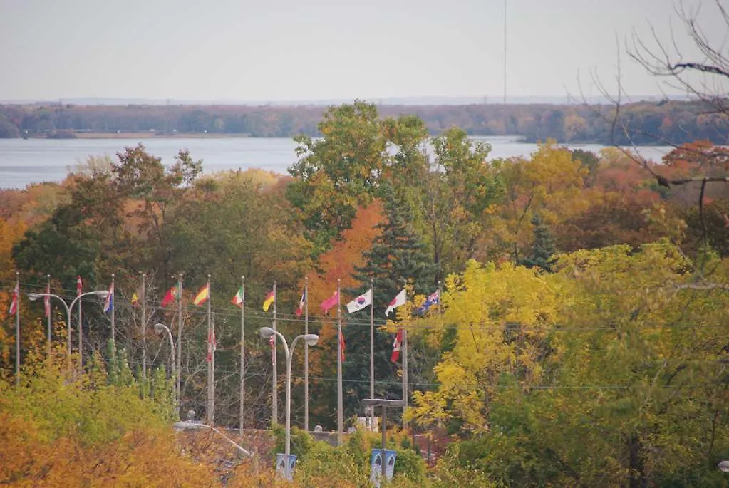 Doubletree Fallsview Resort & Spa By Hilton - Niagara Falls
